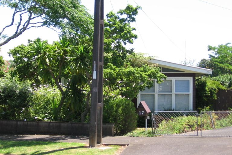 Photo of property in 17 Addison Street, Blockhouse Bay, Auckland, 0600