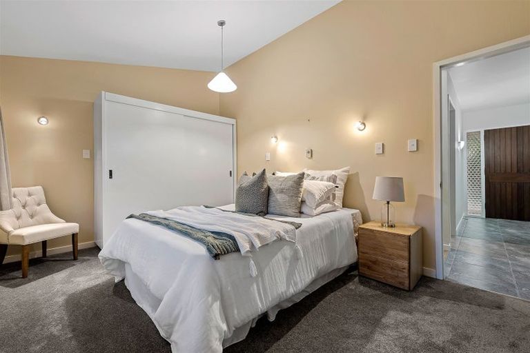 Photo of property in 152 Riverlaw Terrace, Saint Martins, Christchurch, 8022