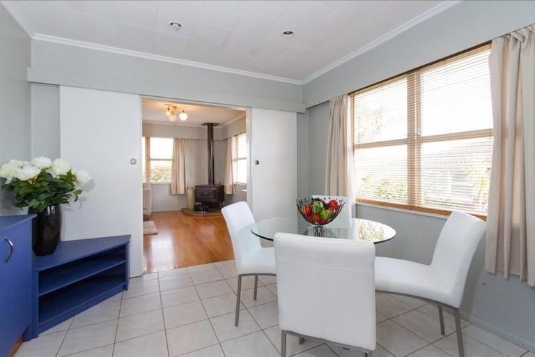 Photo of property in 5 Pooley Street, Pakuranga Heights, Auckland, 2010