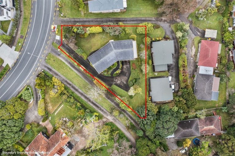 Photo of property in 20 Chivalry Road, Glenfield, Auckland, 0629