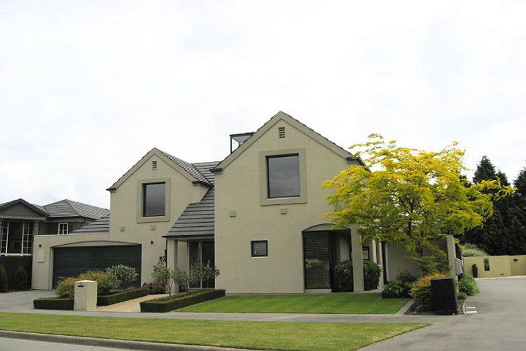 Photo of property in 38 Chateau Drive, Burnside, Christchurch, 8053