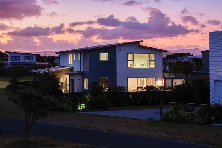 Photo of property in 9 Matariki Street, Omaha, Warkworth, 0986