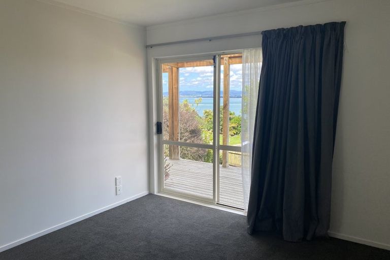 Photo of property in 17 Valhalla Drive, Beach Haven, Auckland, 0626