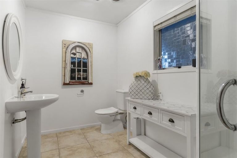 Photo of property in 19 Marendellas Drive, Bucklands Beach, Auckland, 2014