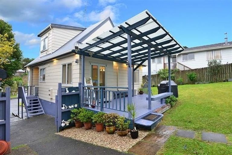 Photo of property in 7 Tacitus Place, Totara Vale, Auckland, 0629