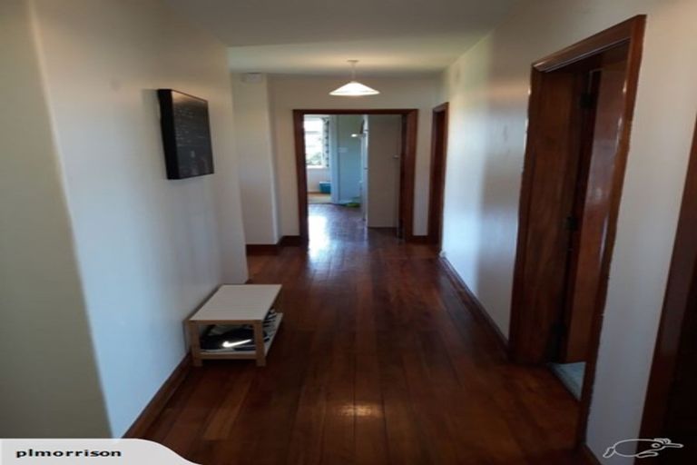 Photo of property in 62 Mcfaddens Road, St Albans, Christchurch, 8052