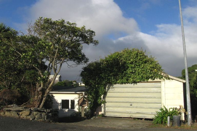 Photo of property in 85 Motuhara Road, Plimmerton, Porirua, 5026
