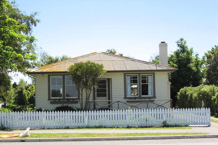 Photo of property in 382 High Street, Rangiora, 7400