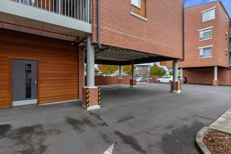 Photo of property in 203/160c Hobsonville Point Road, Hobsonville, Auckland, 0616