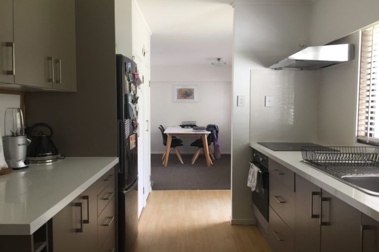 Photo of property in 3/59 Norwood Road, Bayswater, Auckland, 0622