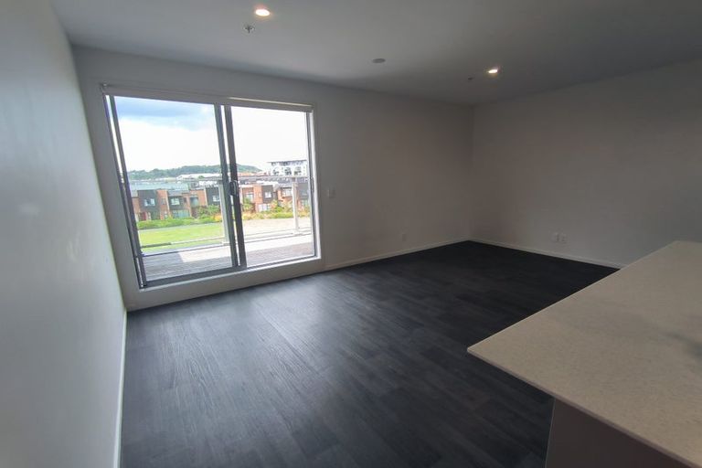 Photo of property in 303/160d Hobsonville Point Road, Hobsonville, Auckland, 0616