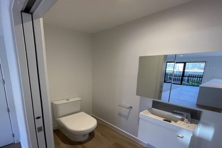 Photo of property in 40 Walter Merton Road, Hobsonville, Auckland, 0616