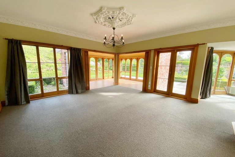 Photo of property in 163 Gardiners Road, Harewood, Christchurch, 8051