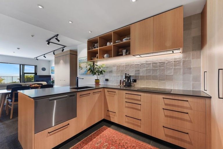 Photo of property in 1/371 Wakefield Quay, Stepneyville, Nelson, 7010