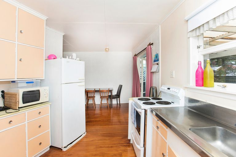 Photo of property in 21 Turenne Street, Inner Kaiti, Gisborne, 4010