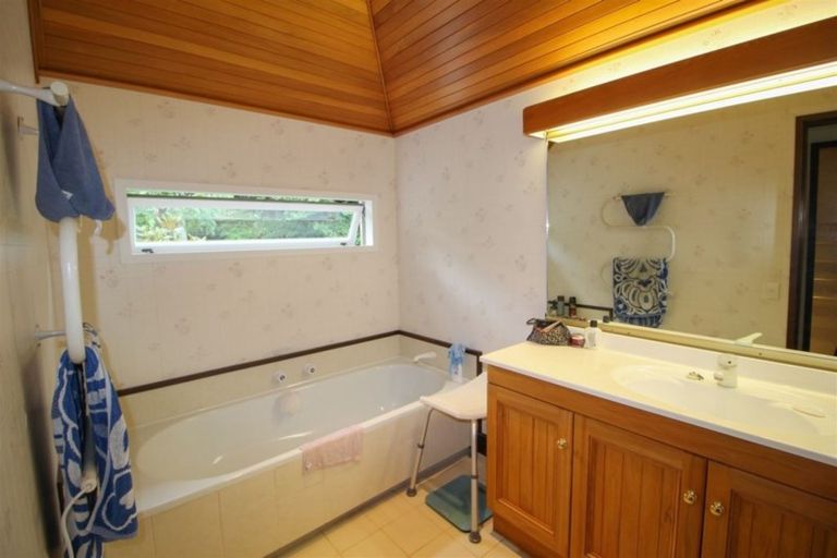 Photo of property in 73 Hedley Road, Levels, Timaru, 7973