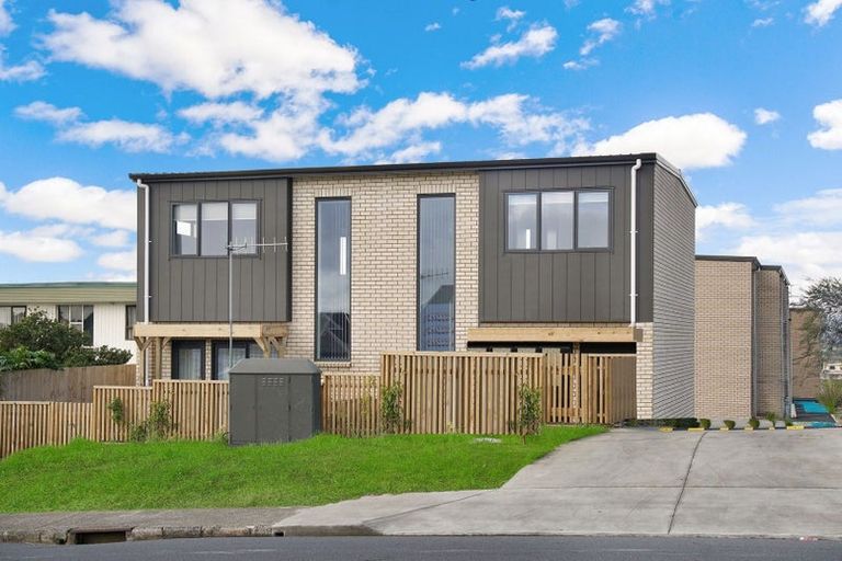 Photo of property in 3/65 Moire Road, Massey, Auckland, 0614