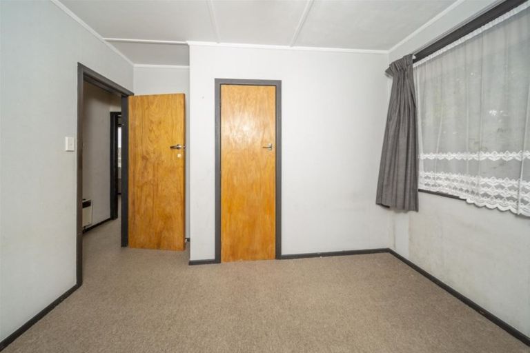 Photo of property in 11 Fairfield Road, Hawera, 4610