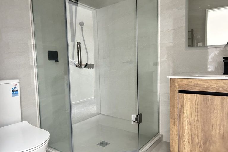 Photo of property in 5/15 Normandy Place, Henderson, Auckland, 0610