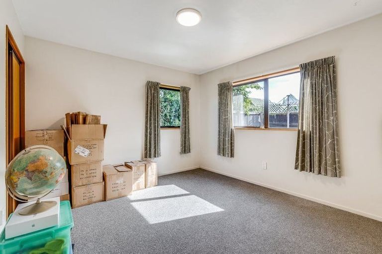 Photo of property in 2/35 Cutts Road, Russley, Christchurch, 8042