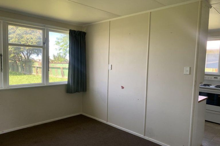 Photo of property in 60-62 Titoki Street, Castlecliff, Whanganui, 4501