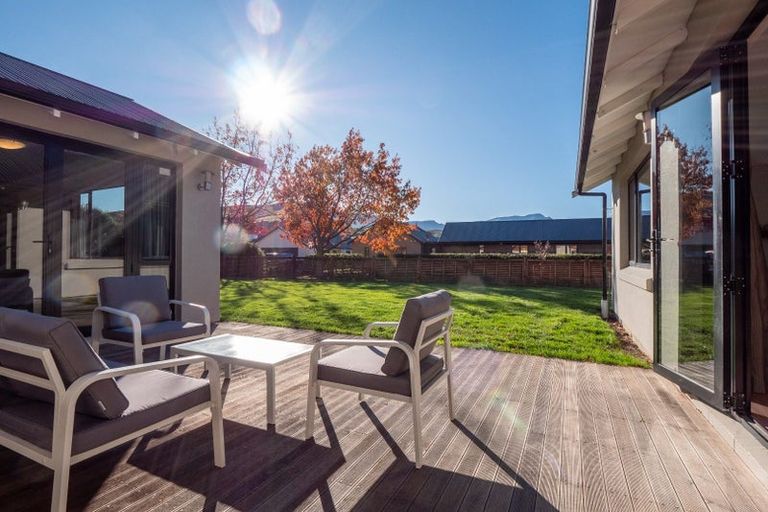Photo of property in 48 Erskine Street, Lake Hayes, Queenstown, 9304