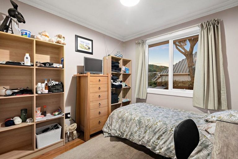 Photo of property in 132 Centennial Avenue, Helensburgh, Dunedin, 9010