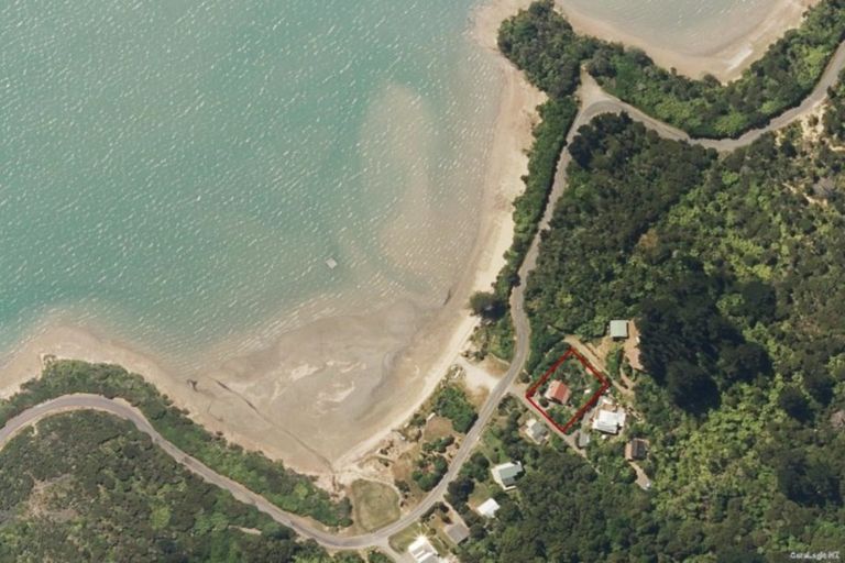 Photo of property in 3904 Kenepuru Road, Black Rock, Picton, 7282