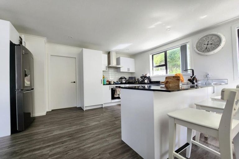 Photo of property in 7 Old Coach Road, Johnsonville, Wellington, 6037