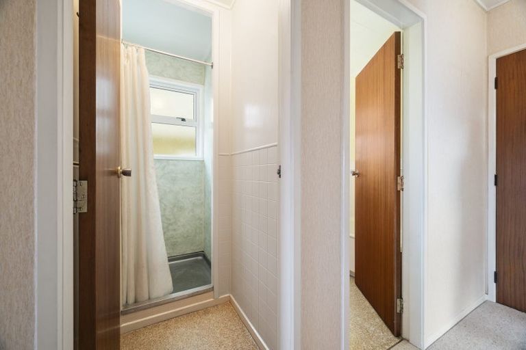 Photo of property in 10 Rameses Place, Pomare, Rotorua, 3015