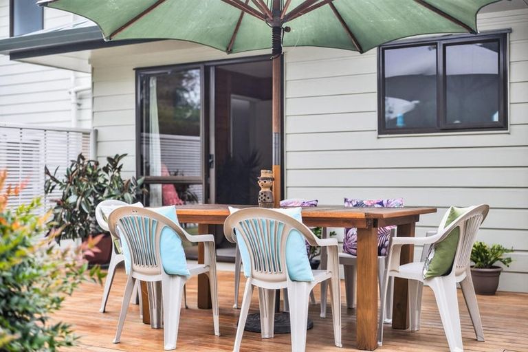 Photo of property in 6 Vintners Close, Huapai, Kumeu, 0810