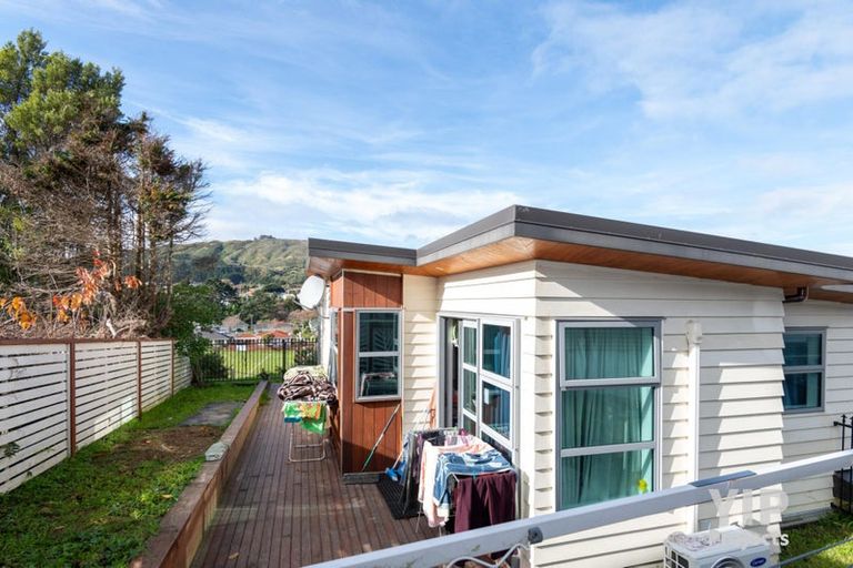 Photo of property in 357 Main Road, Tawa, Wellington, 5028