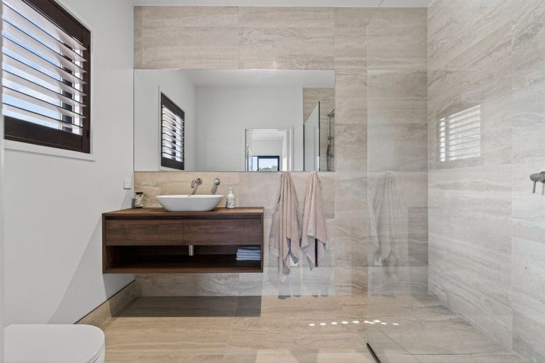 Photo of property in 2136d Cove Road, Mangawhai, Kaiwaka, 0573