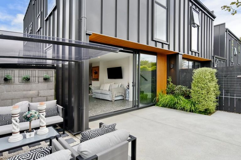 Photo of property in 1/12 Hume Street, Sydenham, Christchurch, 8023