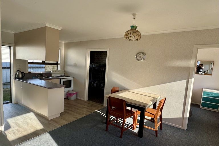 Photo of property in 76 Sixth Avenue, Urenui, 4377