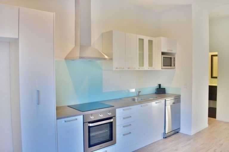 Photo of property in 20 The Close, Greenhithe, Auckland, 0632