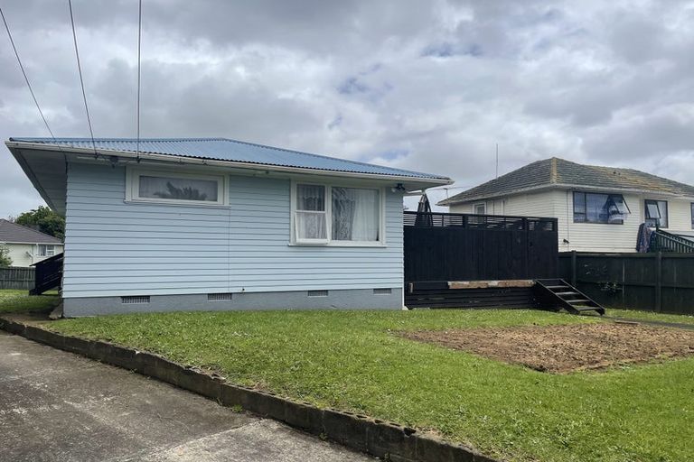 Photo of property in 13 Sandra Avenue, Otara, Auckland, 2023