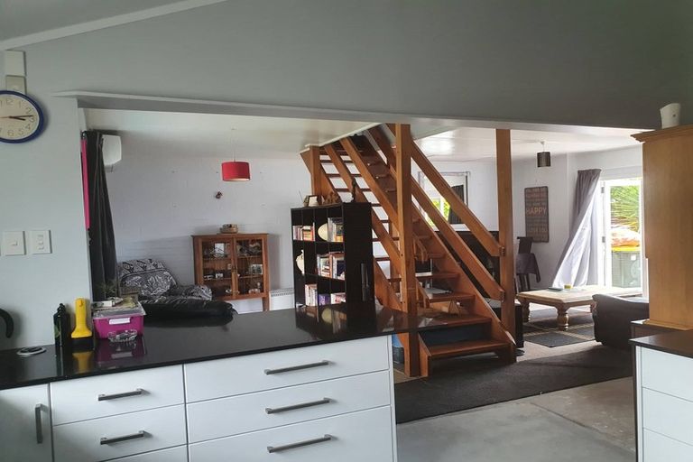 Photo of property in 11 Elm Street, Waiuku, 2123