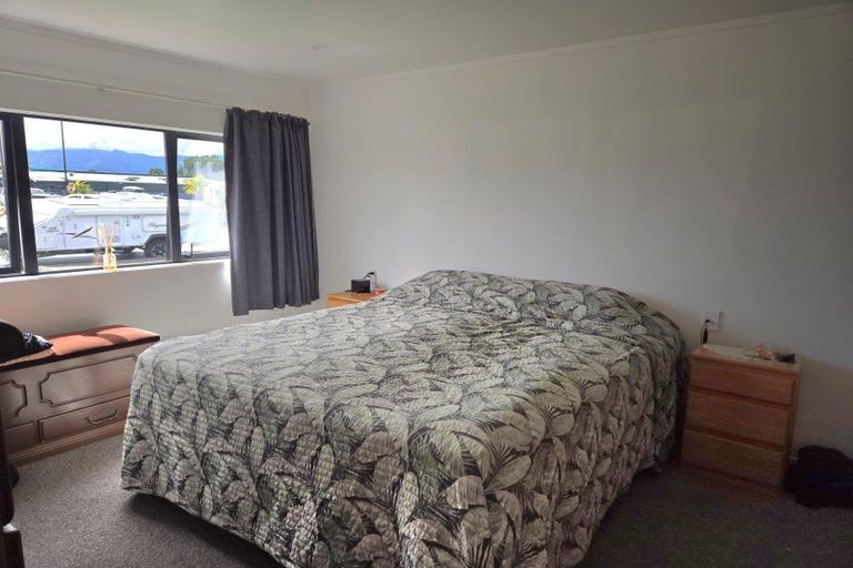 Photo of property in 6 Adderley Street, Westport, 7825