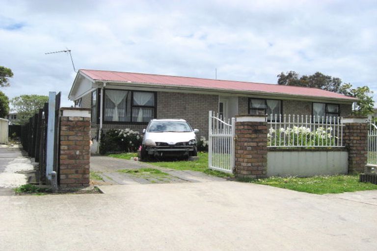 Photo of property in 14 Kemble Close, Mangere, Auckland, 2022