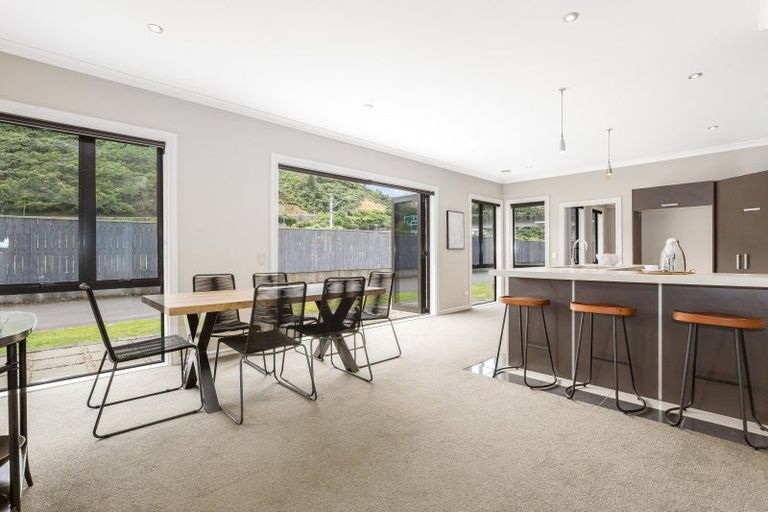 Photo of property in 9 Cottle Heath Close, Manor Park, Lower Hutt, 5019