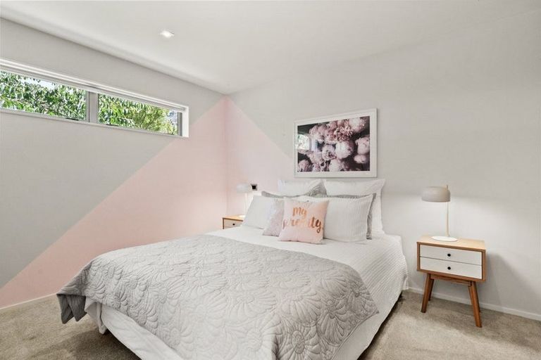 Photo of property in 1 Larkins Way, Arthurs Point, Queenstown, 9371