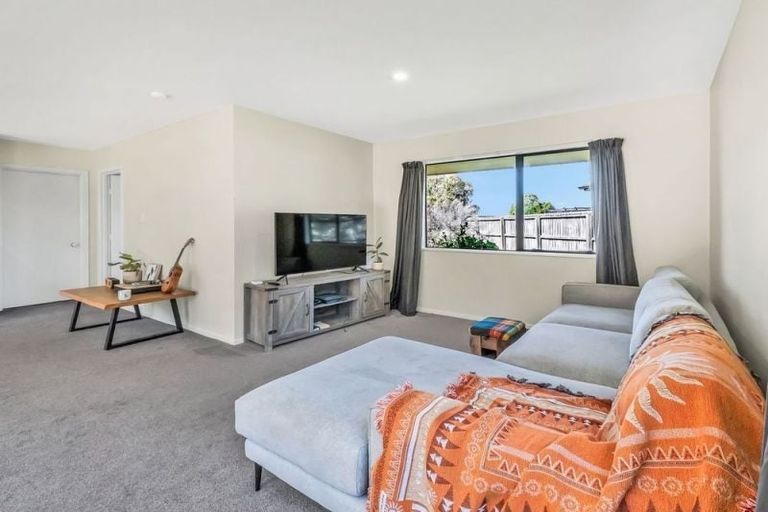 Photo of property in 27 Carston Street, Leeston, 7632