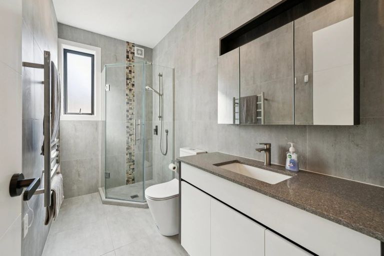 Photo of property in 645-649 South Titirangi Road, Titirangi, Auckland, 0604