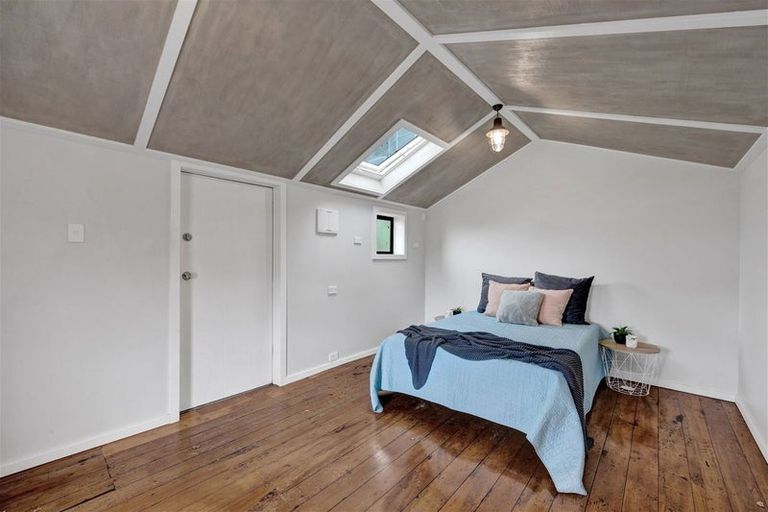 Photo of property in 65 Pioneer Road, Moturoa, New Plymouth, 4310