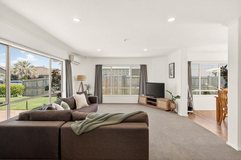 Photo of property in 8 Hudson Grove, Papamoa Beach, Papamoa, 3118