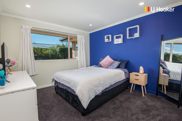 Photo of property in 1 Watt Street, Mosgiel, 9024