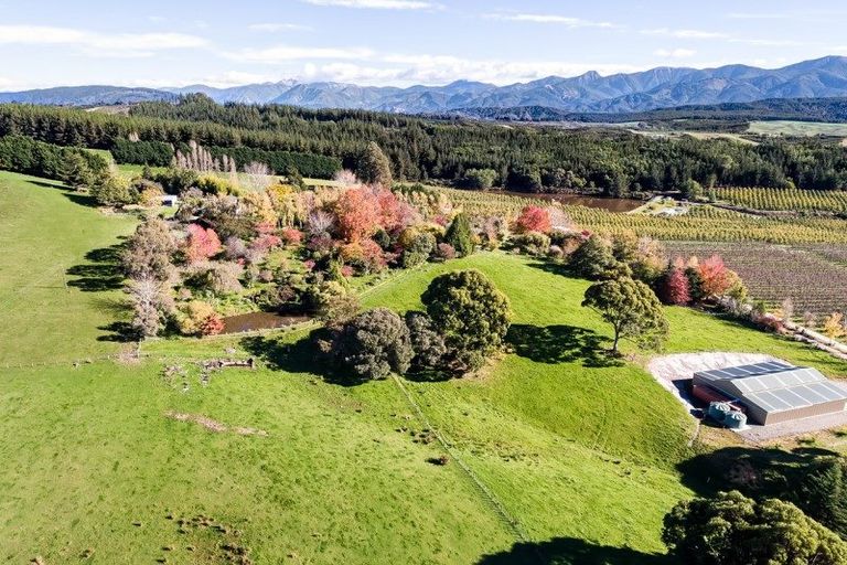 Photo of property in 68 Central Road South, Lower Moutere, Upper Moutere, 7175