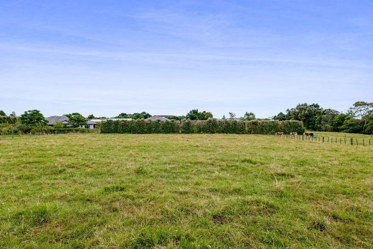 Photo of property in 25 Takiroa Street, Urenui, 4375