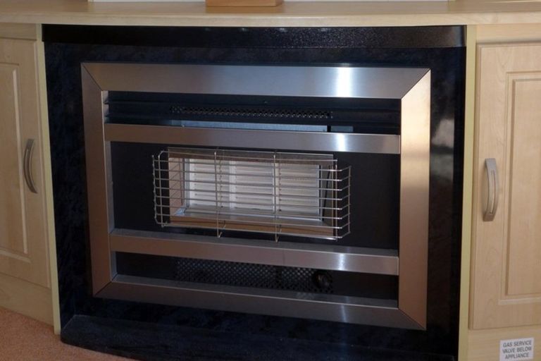 Photo of property in 70 Tironui Drive, Taradale, Napier, 4112